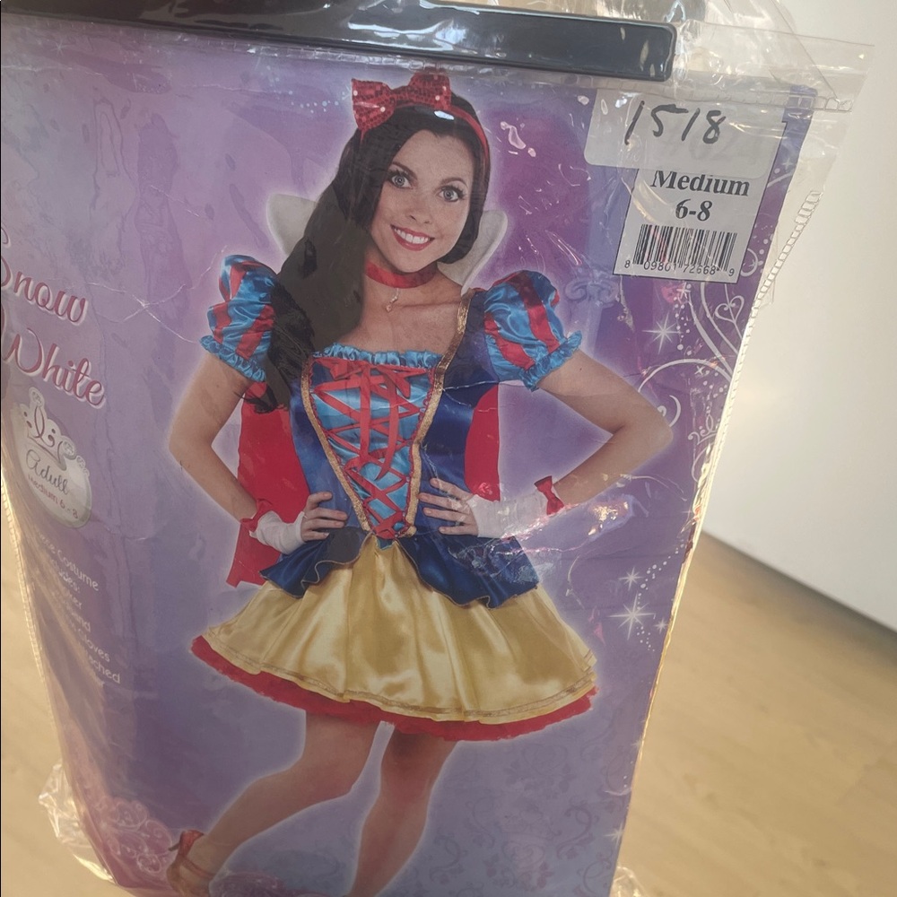 Never use Disney Snow White women Costume - Blue, Red, Gold